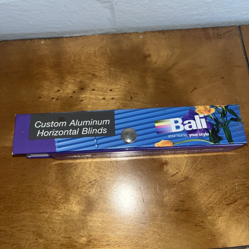 Bali Blinds Window Coverings Inc. Salesman Samples Aluminum Horizontal